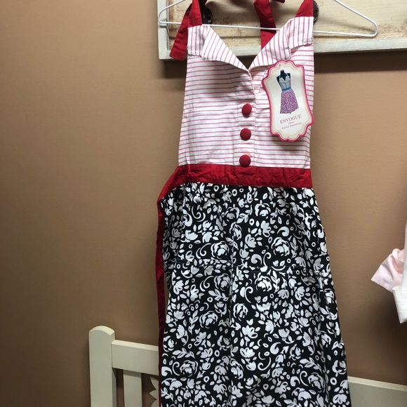 NWT adorable apron - Picture 2 of 4